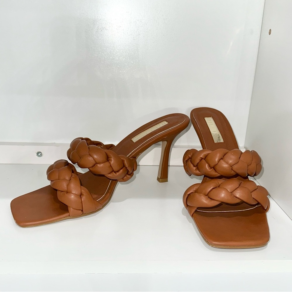 Size 10 Billini Heels